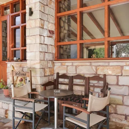 Villa Homely Holiday In Stournareika With Terrace