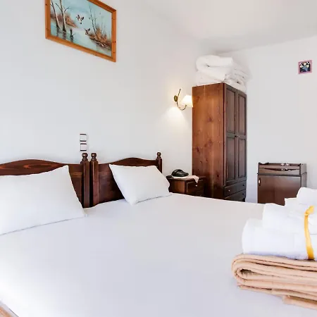 Villa Homely Holiday In Stournareika With Terrace Pýli