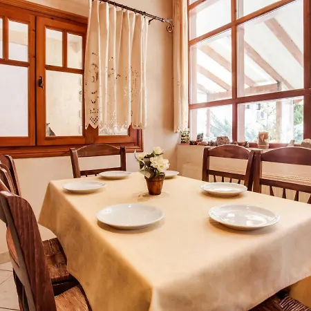Homely Holiday In Stournareika With Terrace Villa